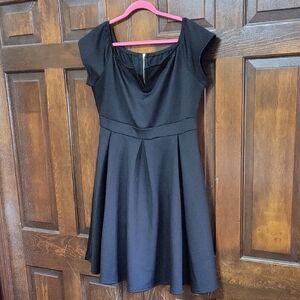 LaLagen Black Cap Sleeve Dress